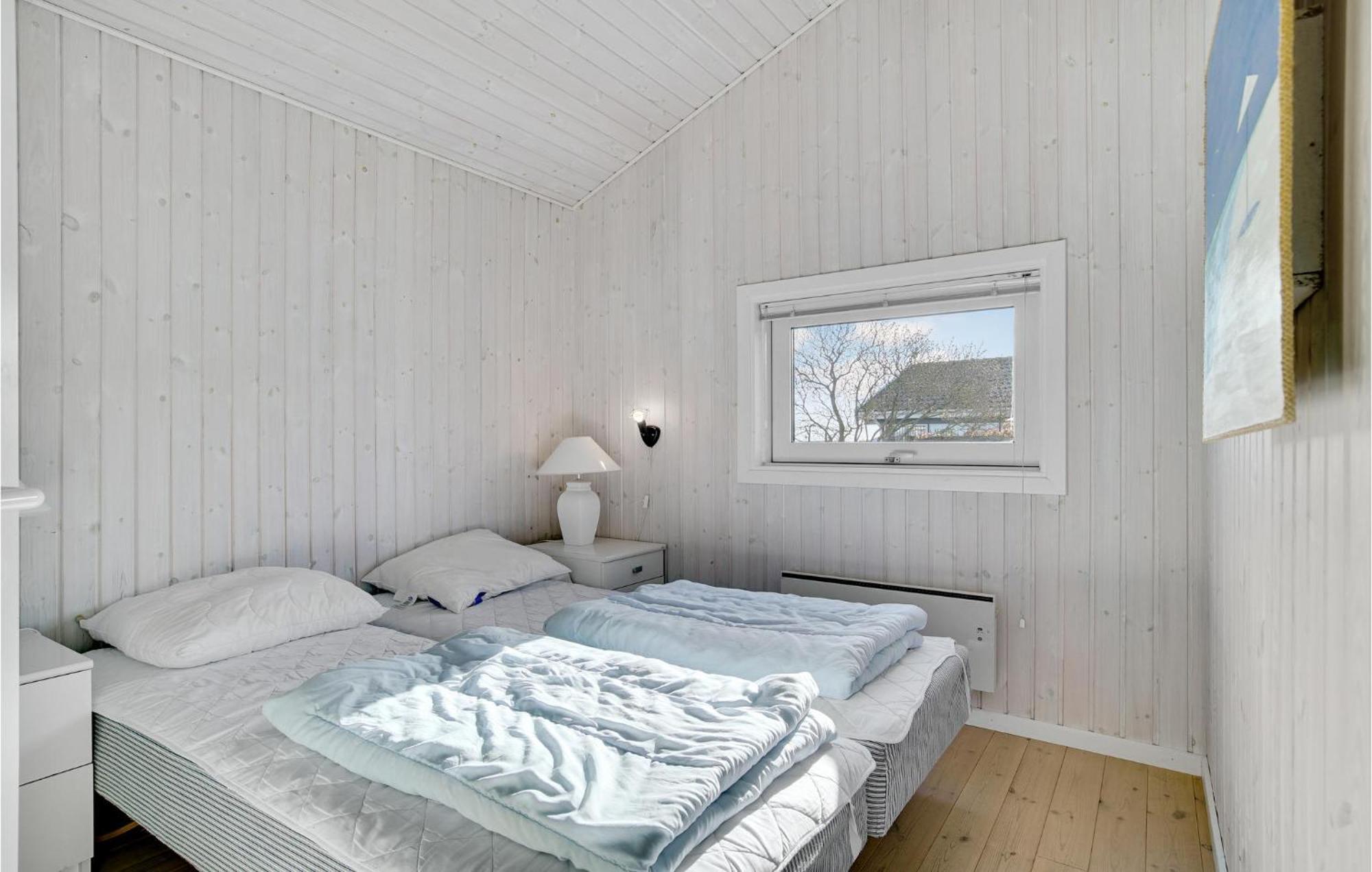 Awesome Home In Stroby With Wifi Экстерьер фото